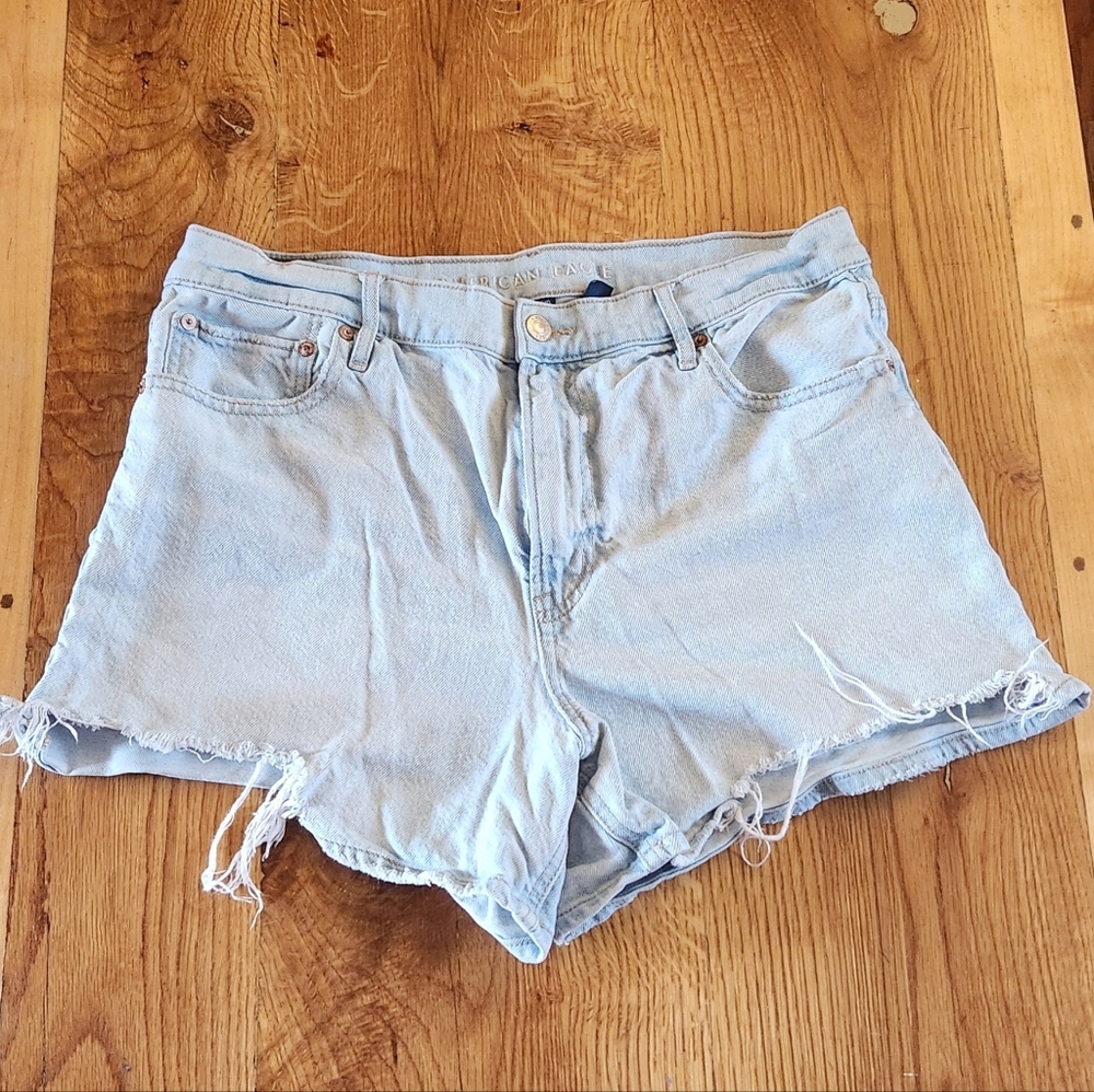 American Eagle Jean Shorts - Light-Wash Frayed